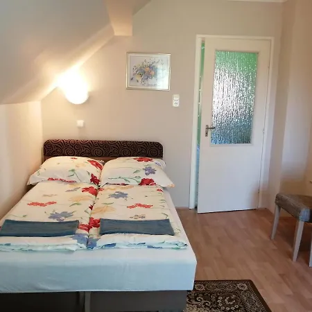 Erzsébet Apartman Apartamento